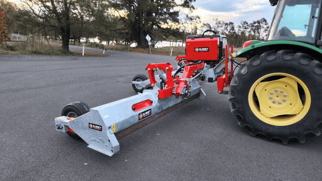 Weed X-Terminator Weed Wiper. Dual Roller 5.7m 3PL