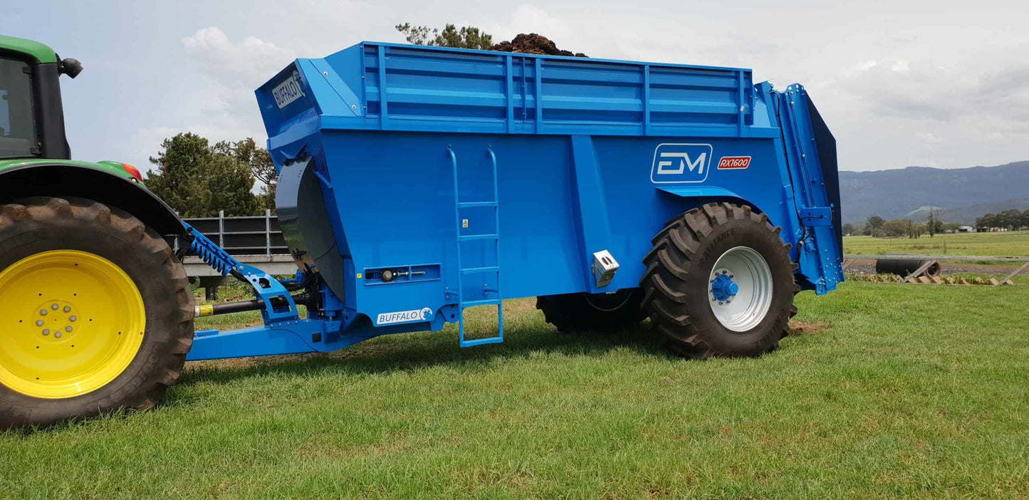 Buffalo RX Manure Spreader. Heavy Duty 12-18m3