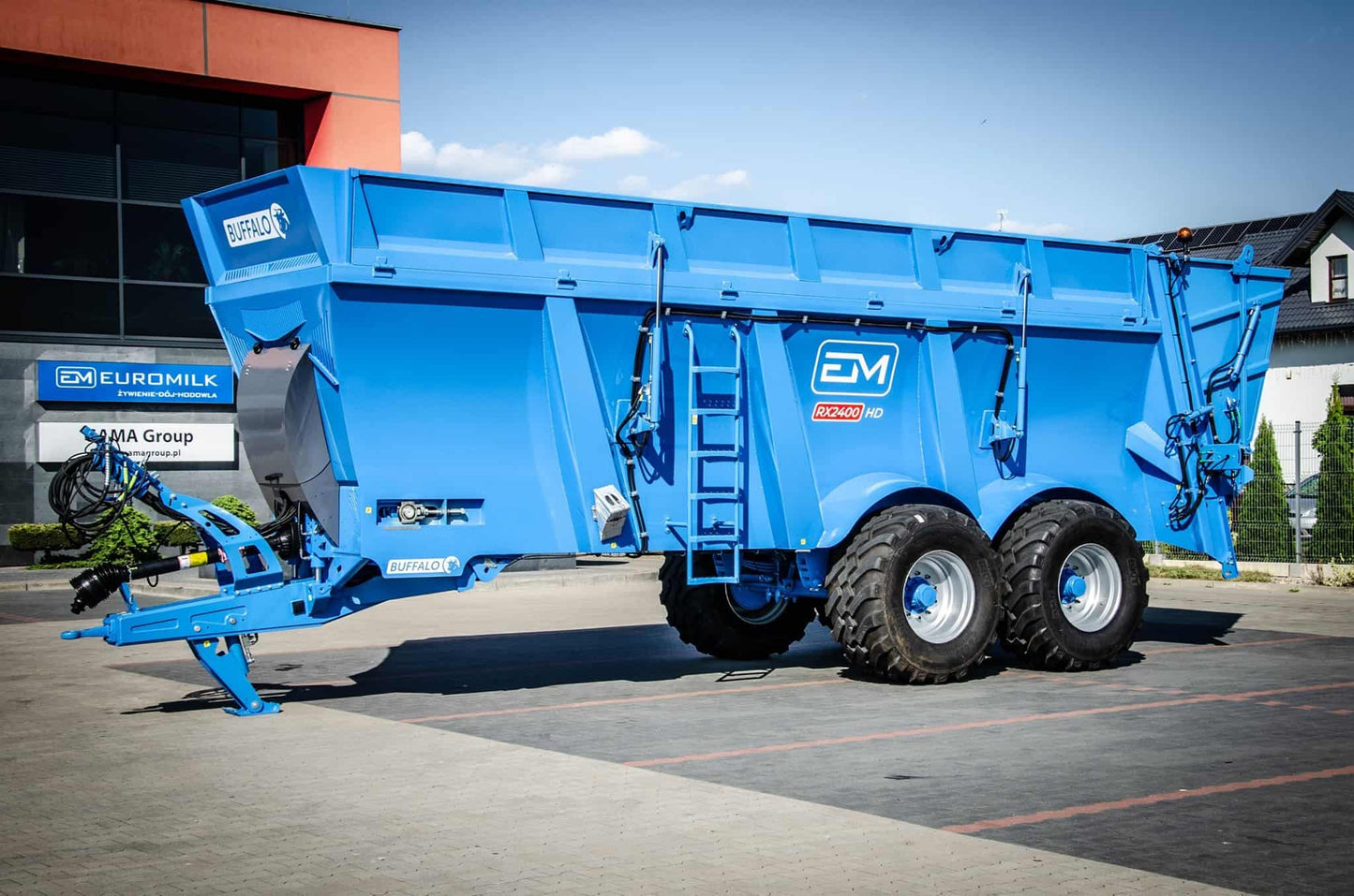 Buffalo RX Manure Spreader. Larger Capacity 18-24m3