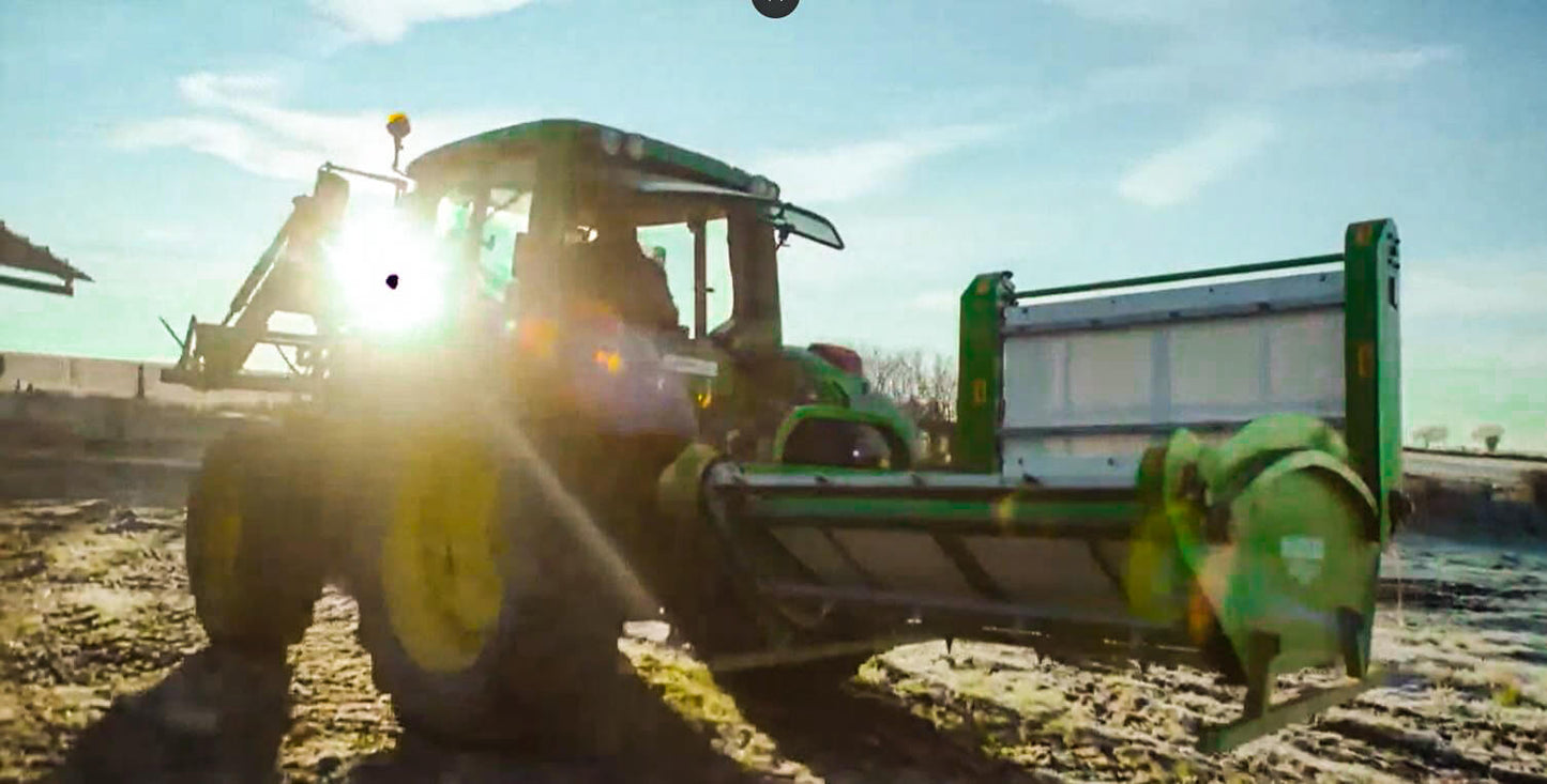 HUSTLER Bale Unroller Hay Handler for Feedlot - Mounted