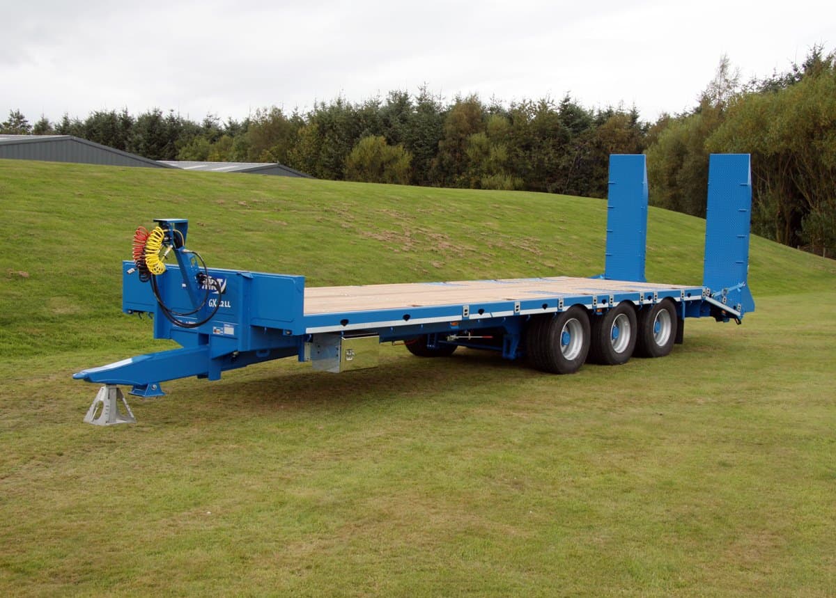 Low Loader Trailer. Heavy Duty Equipment Hauling Trailers 8-22t